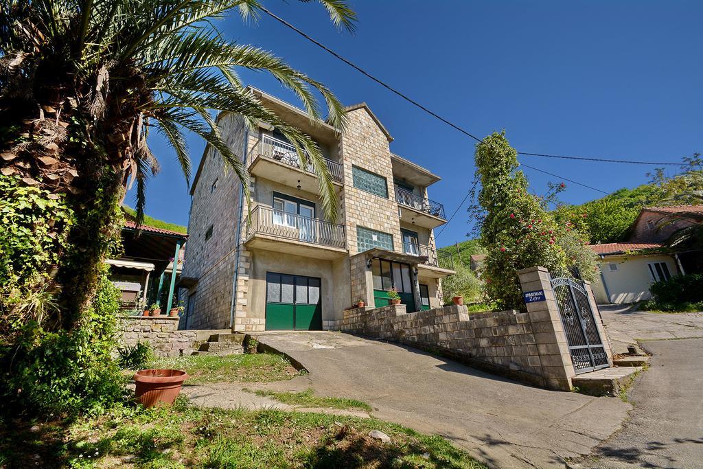 Apartments Dinko Zifra Tivat Exterior foto